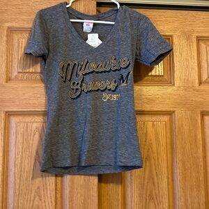 Women’s size small Milwaukee Brewers T-shirt NWT